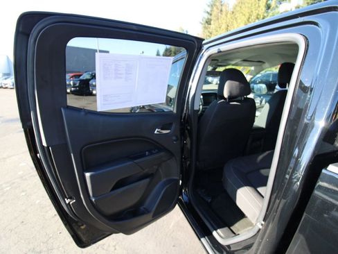 Used 2017 Chevrolet Colorado LT w/ LT Convenience Package RWD image 26