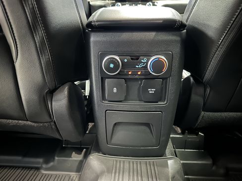 Used 2022 Ford Explorer Limited w/ Equipment Group 301A image 23
