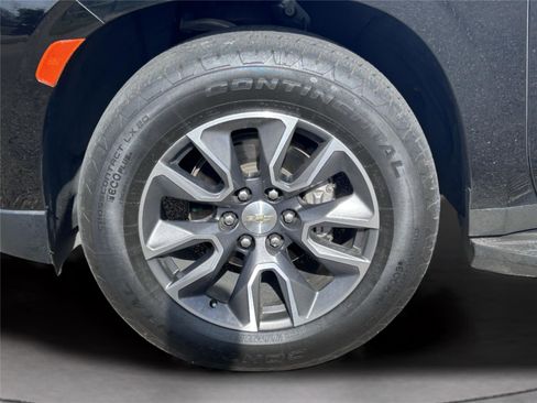 Used 2021 Chevrolet Suburban LS image 36