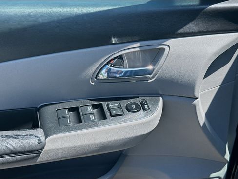 Used 2017 Honda Odyssey EX-L image 16