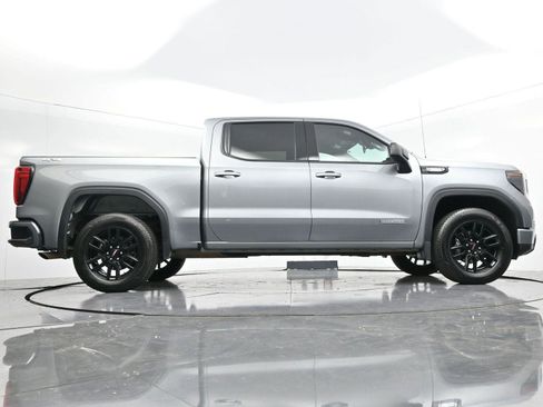 Used 2025 GMC Sierra 1500 Elevation image 51
