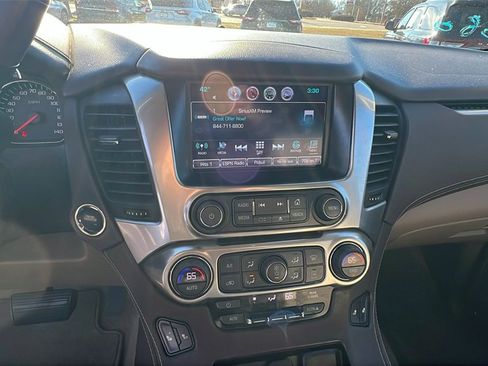 Used 2017 Chevrolet Tahoe LT w/ LT Signature Package image 28