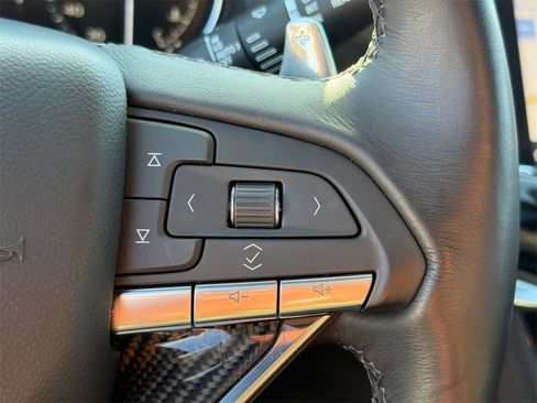 Used 2024 Cadillac XT6 Sport image 26