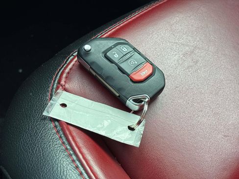 Certified 2023 Jeep Wrangler Unlimited Rubicon 4xe image 28