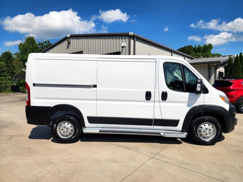 Used 2023 RAM ProMaster 2500 image 4