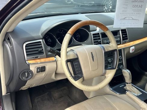 Used 2011 Lincoln MKZ FWD image 13