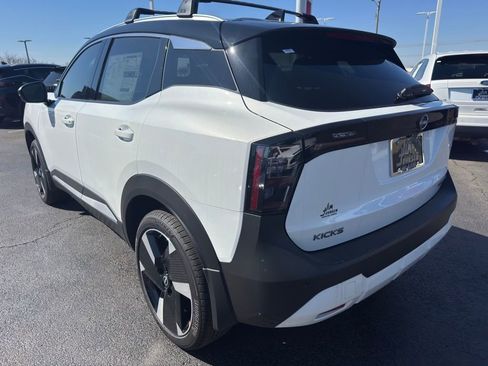 New 2026 Nissan Kicks SR w/ Interior Electronics Package AWD/4WD image 3