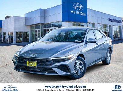 New 2026 Hyundai Elantra SE