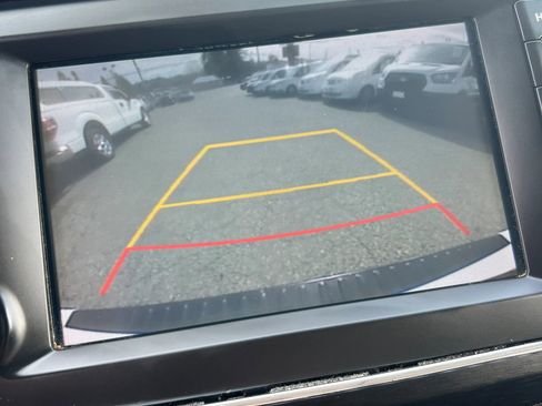 Used 2020 Kia Sedona LX FWD image 15