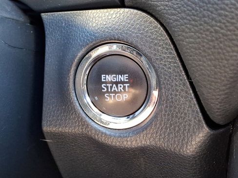 Used 2023 Toyota RAV4 XLE Premium image 28