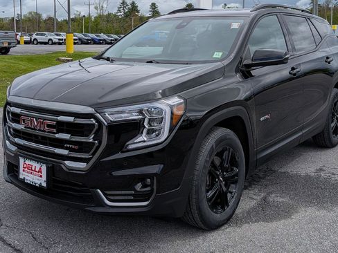 Used 2023 GMC Terrain AT4 w/ Infotainment Package II AWD/4WD image 4
