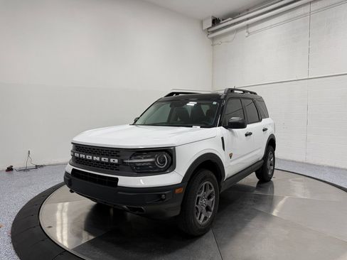 Used 2024 Ford Bronco Sport Badlands image 3