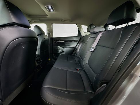 Used 2023 Kia Seltos EX image 28