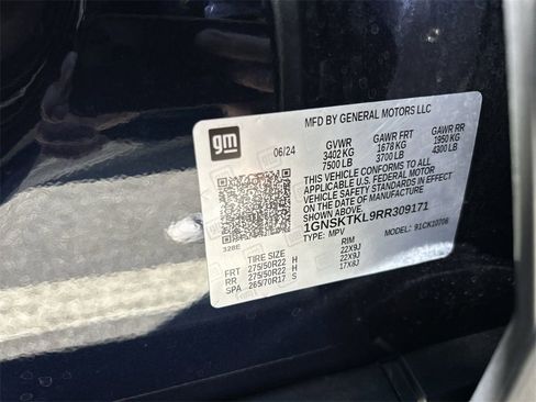 Used 2024 Chevrolet Tahoe High Country w/ Advanced Technology Package image 35