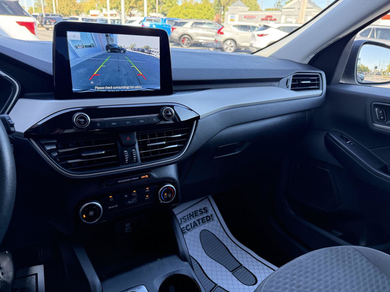 Used 2022 Ford Escape SE FWD image 28