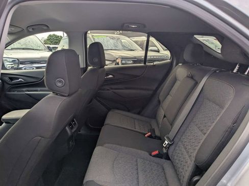 Used 2024 Chevrolet Equinox LT FWD image 14