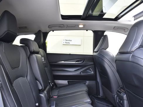 Used 2022 INFINITI QX60 Sensory w/ Cargo Package FWD image 27