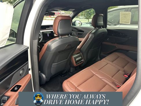 New 2026 Lincoln Nautilus Reserve image 19