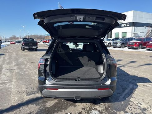 Used 2025 Chevrolet Equinox LT image 30