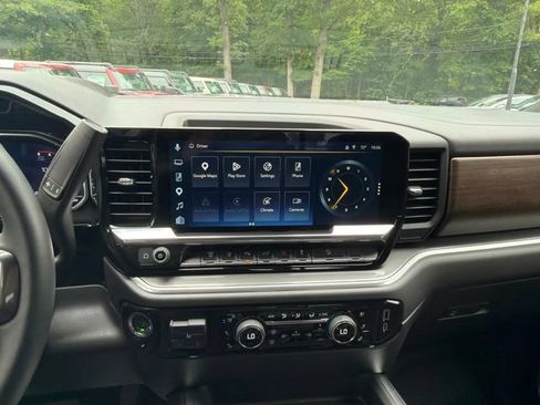 Used 2025 Chevrolet Silverado 2500 High Country w/ High Country Premium Package AWD/4WD image 12