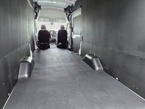 New 2026 Ford Transit 250 148 High Roof Extended w/ Load Area Protection Package RWD image 17
