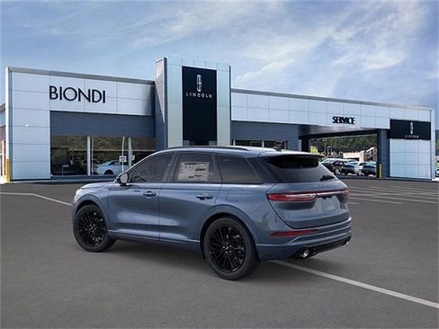 New 2026 Lincoln Corsair Reserve w/ Jet Appearance Package AWD/4WD image 4