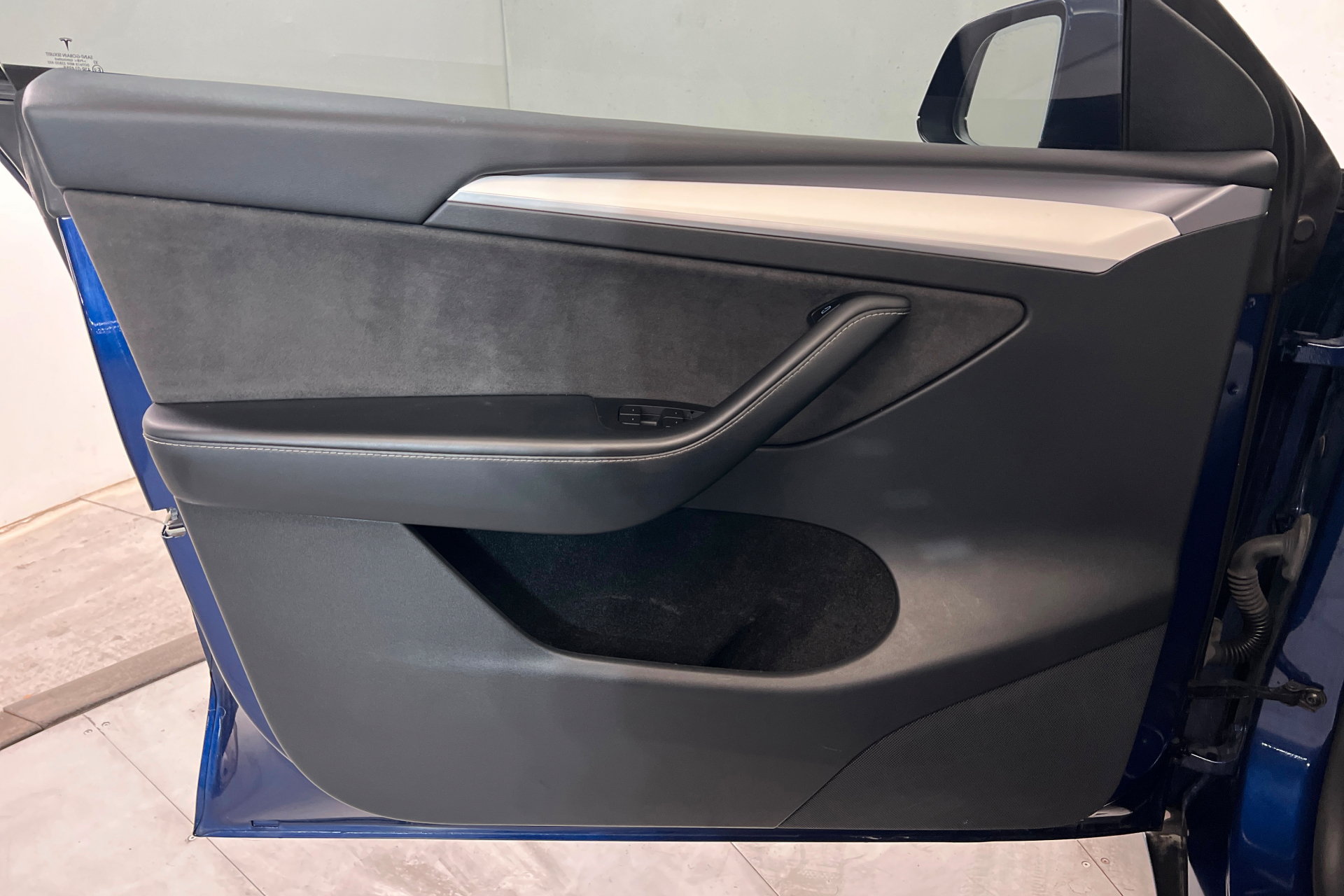 Used 2023 Tesla Model Y Performance AWD/4WD image 15