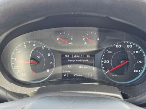 Used 2022 Chevrolet Malibu LT image 12