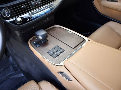 Used 2023 Lexus LS 500 LS 500 image 12