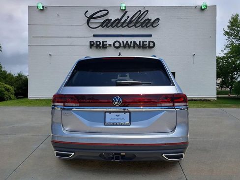 Used 2025 Volkswagen Atlas SE FWD image 4
