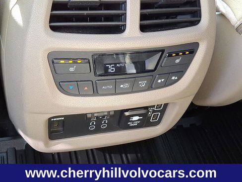 Used 2020 Honda Pilot Touring image 12