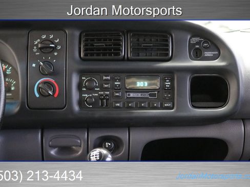 Used 2001 Dodge Ram 3500 Truck ST image 20