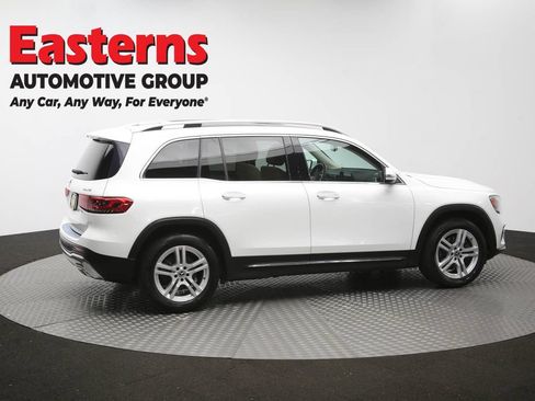 Used 2021 Mercedes-Benz GLB 250 4MATIC image 47