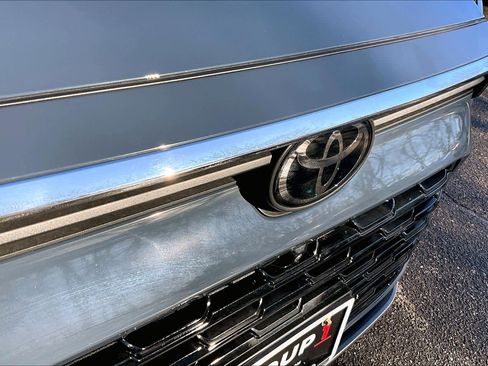 Used 2025 Toyota Grand Highlander AWD image 28