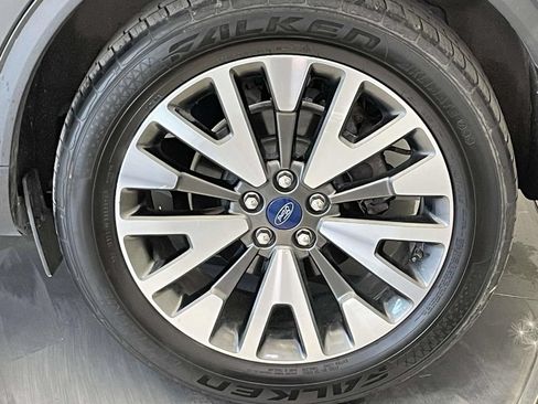 Used 2020 Ford Escape Titanium AWD/4WD image 13