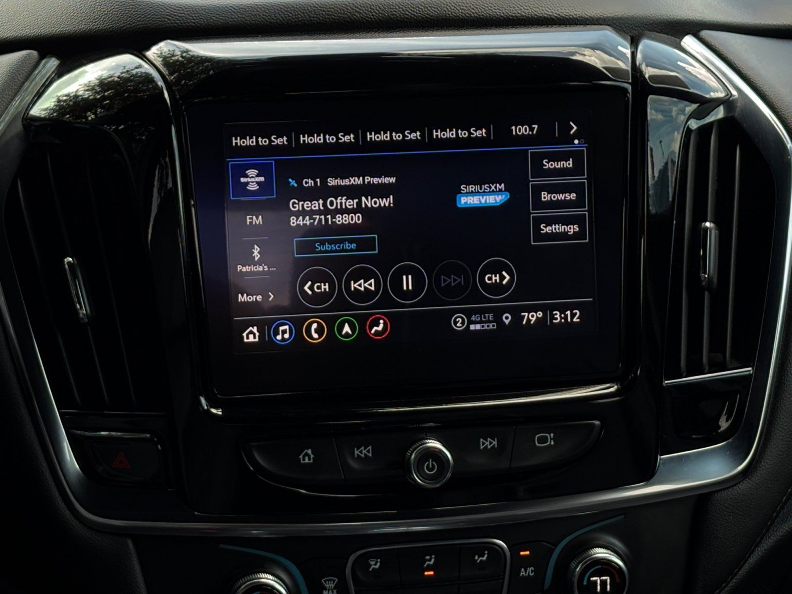 Used 2023 Chevrolet Traverse RS AWD/4WD image 16
