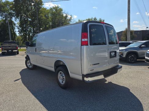 New 2025 Chevrolet Express 3500 w/ Driver Convenience Package image 2