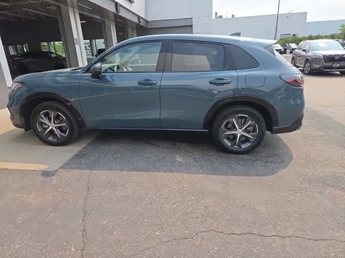Used 2025 Honda HR-V EX-L image 8