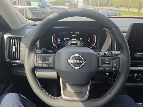 New 2026 Nissan Pathfinder SL AWD/4WD image 19