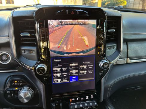 Used 2019 RAM 1500 Limited w/ Body Color Bumper Group image 27