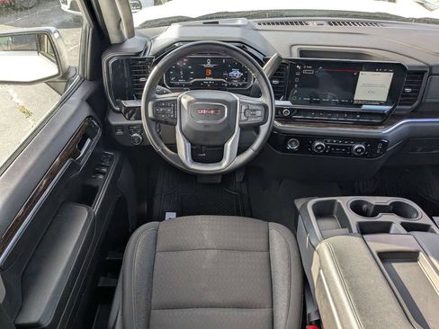Used 2024 GMC Sierra 1500 SLE AWD/4WD image 16