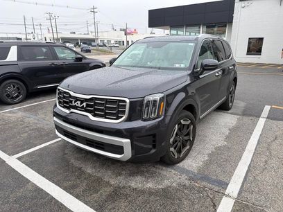 Used 2025 Kia Telluride S
