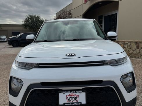 Used 2021 Kia Soul LX image 5