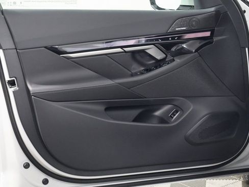 New 2026 BMW i5 eDrive40 w/ M Sport Package image 7