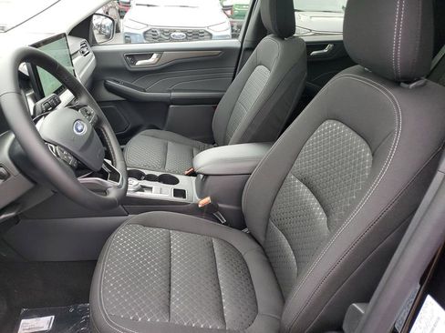 Used 2025 Ford Escape Active w/ Active Premium Tech Pack image 7