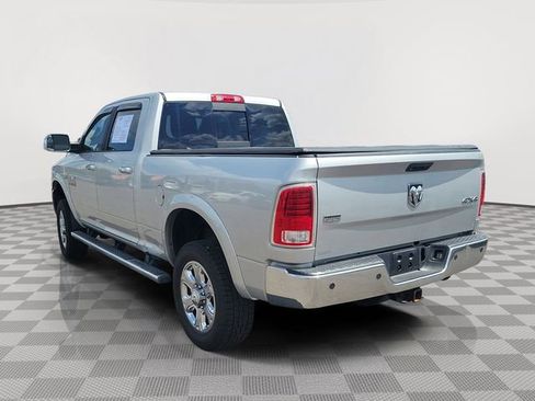 Used 2015 RAM 2500 Laramie w/ Convenience Group AWD/4WD image 3