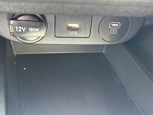Certified 2024 Hyundai Elantra SEL FWD image 21