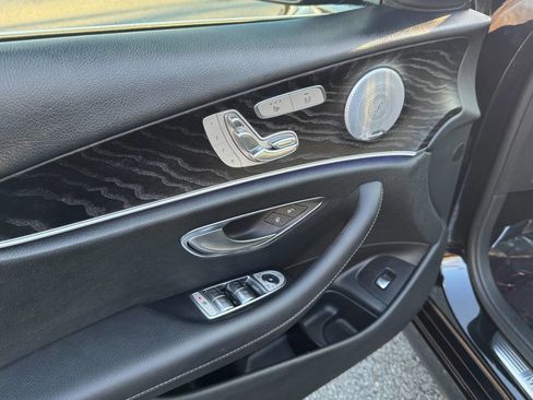 Used 2020 Mercedes-Benz E 350 4MATIC Sedan image 17