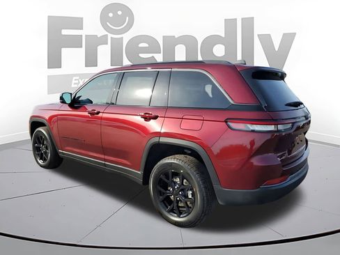 New 2026 Jeep Grand Cherokee Altitude image 3