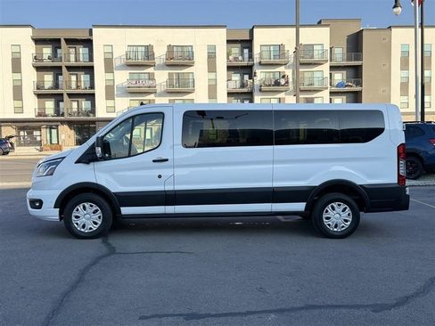 Used 2023 Ford Transit 350 XLT RWD image 4
